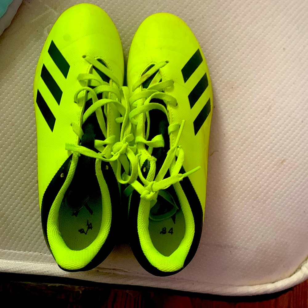 Adidas cleats size 7 women